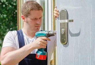 Metro Master Locksmith Maumelle, AR 501-367-6790 - 7-Lock-Changing